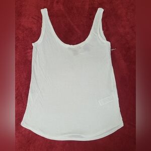 Forever 21 distressed top